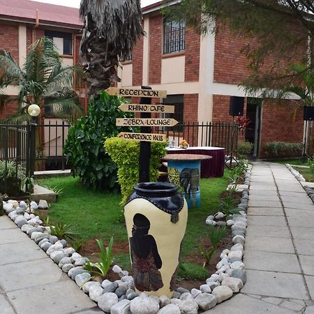 Acacia Hotel Mbarara Nyamitanga Buitenkant foto