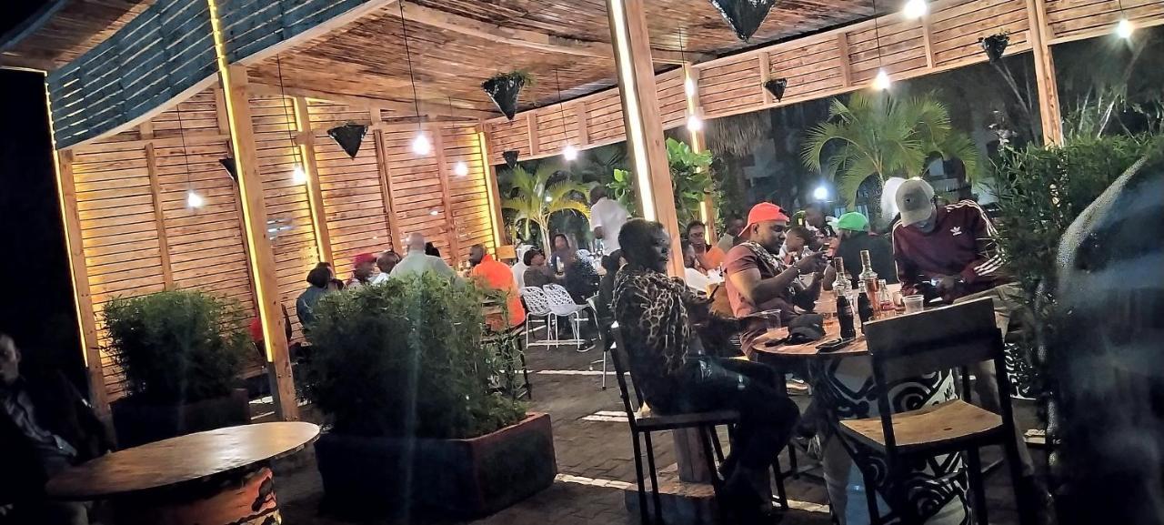 Acacia Hotel Mbarara Nyamitanga Buitenkant foto
