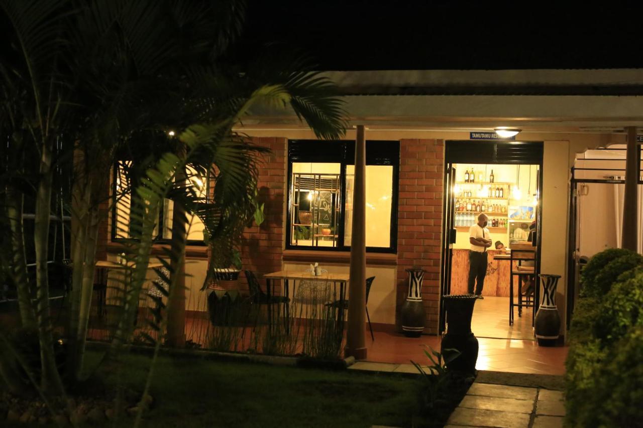 Acacia Hotel Mbarara Nyamitanga Buitenkant foto