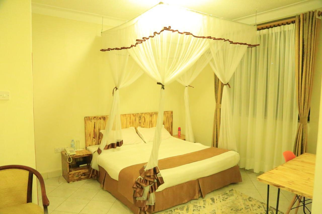 Acacia Hotel Mbarara Nyamitanga Buitenkant foto