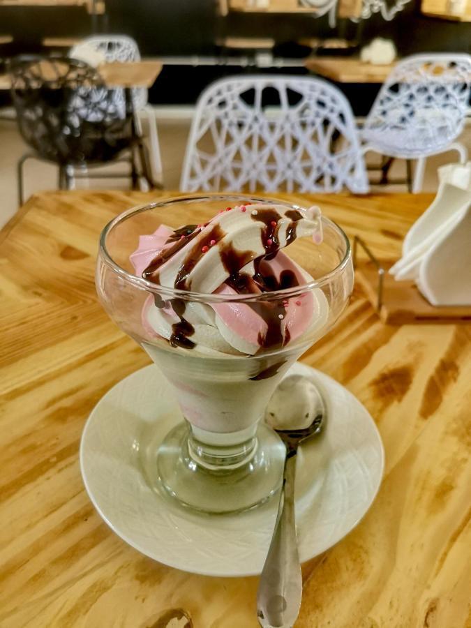 Acacia Hotel Mbarara Nyamitanga Buitenkant foto