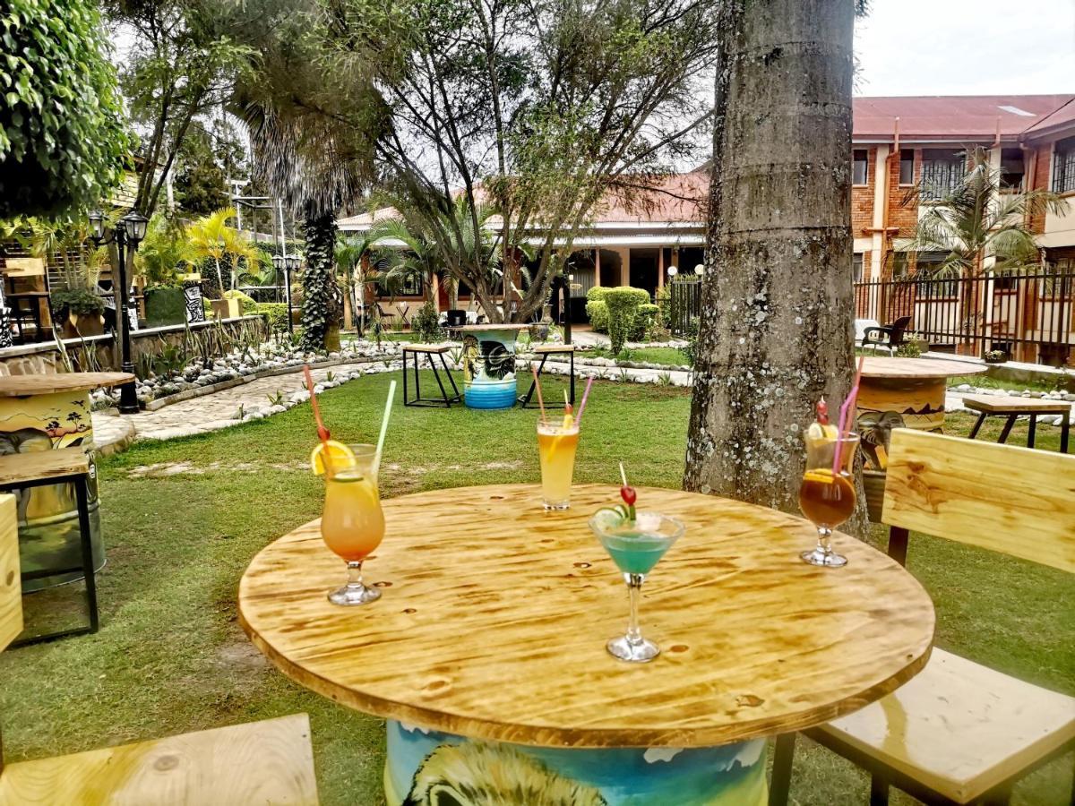 Acacia Hotel Mbarara Nyamitanga Buitenkant foto