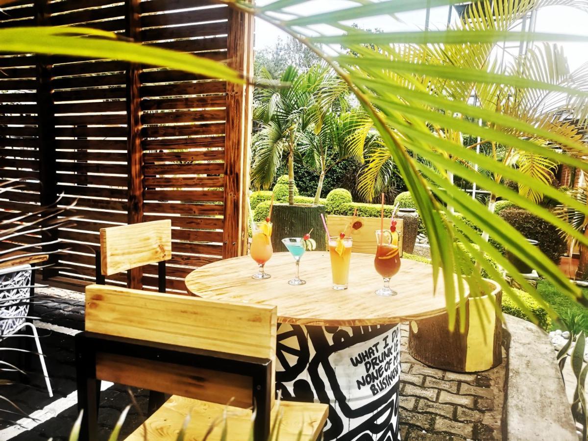 Acacia Hotel Mbarara Nyamitanga Buitenkant foto